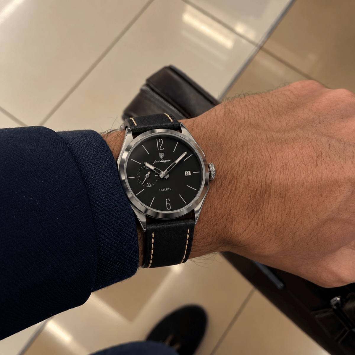 Relógio Masculino de Pulso Design Octogonal e Caixa Prateada