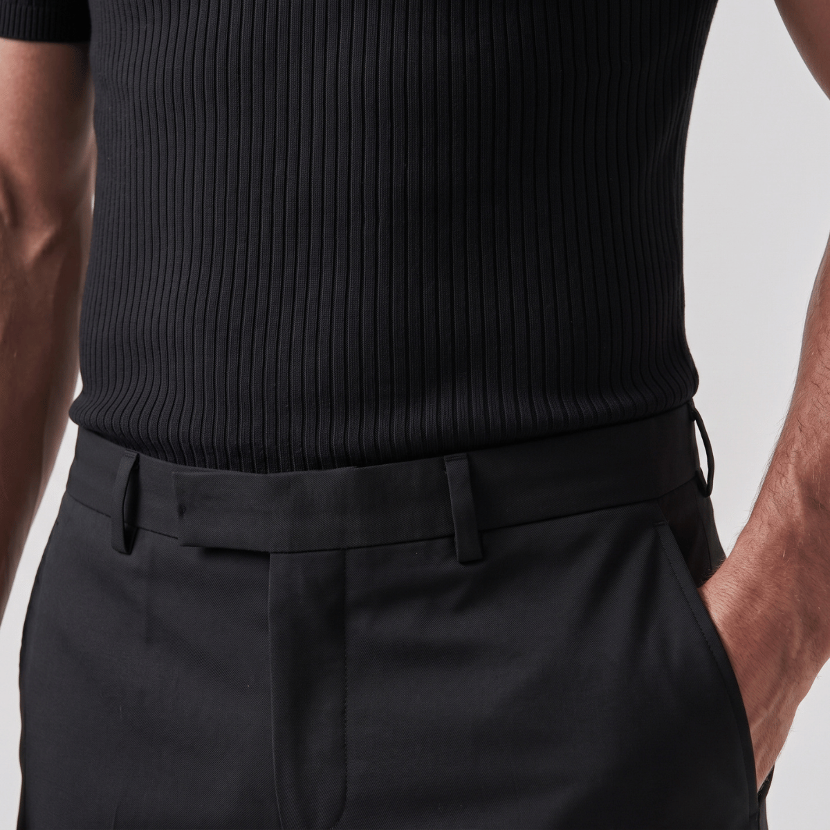 Camiseta Gola Alta Masculina Preta Slim