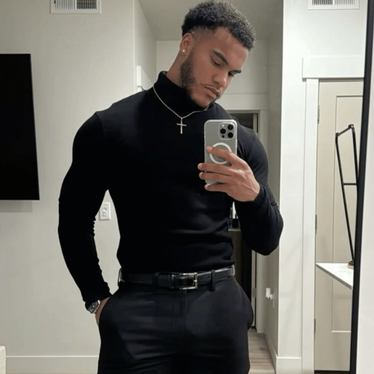 Suéter Masculino de Gola Alta