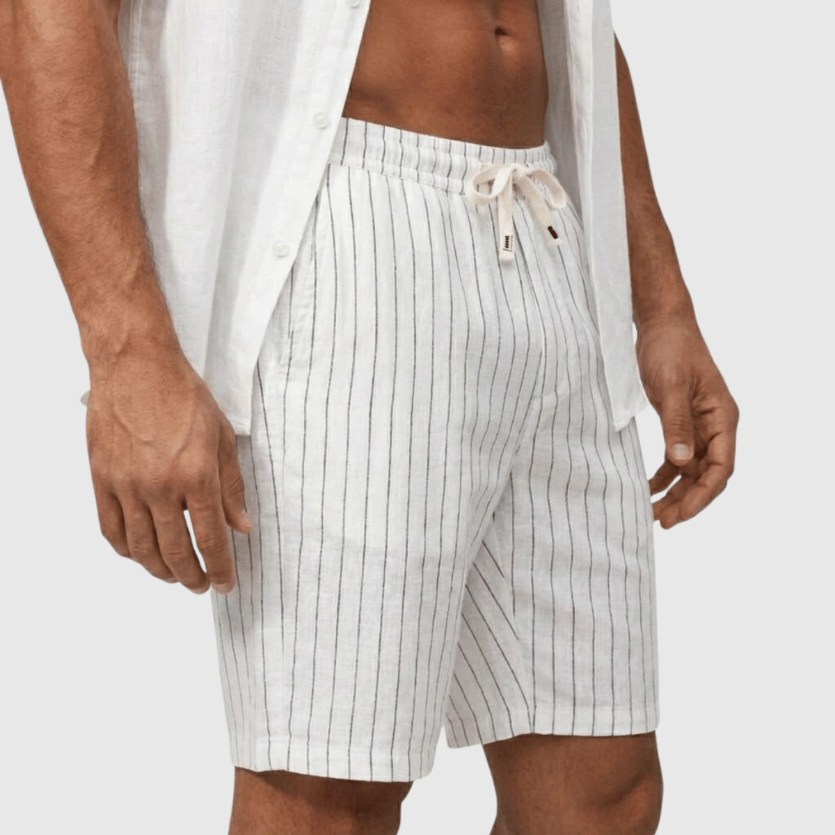 Bermuda Masculina Listrada de linho