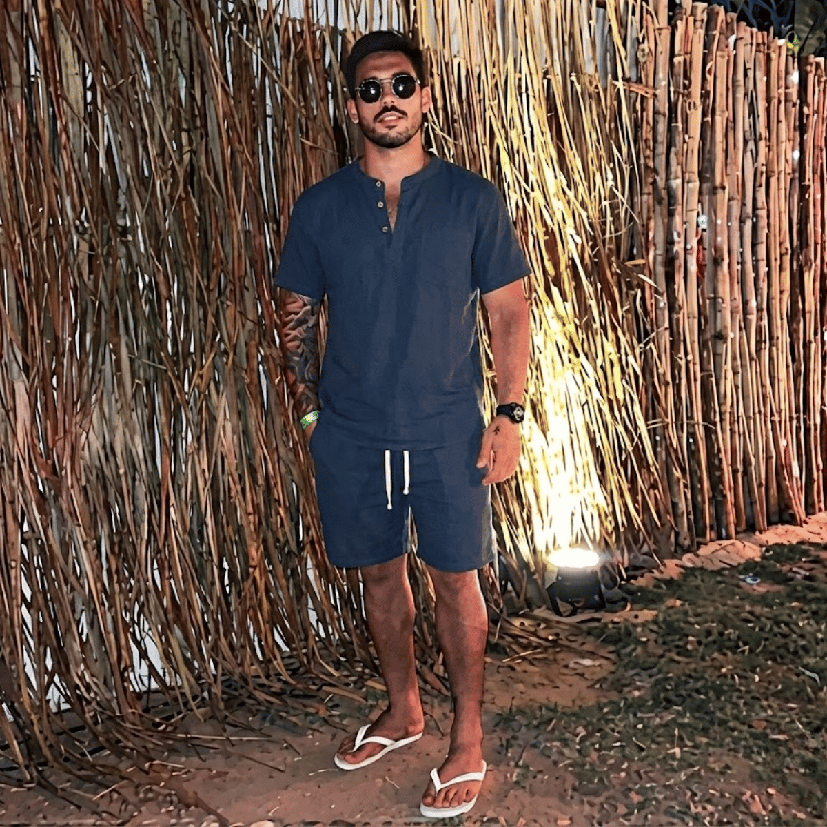 Conjunto Bermuda e Camiseta Casual em Linho